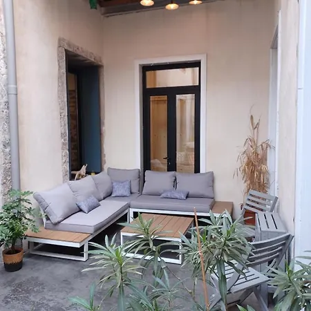 L Au Coeur De 140m 2 Cour Ideal Famille